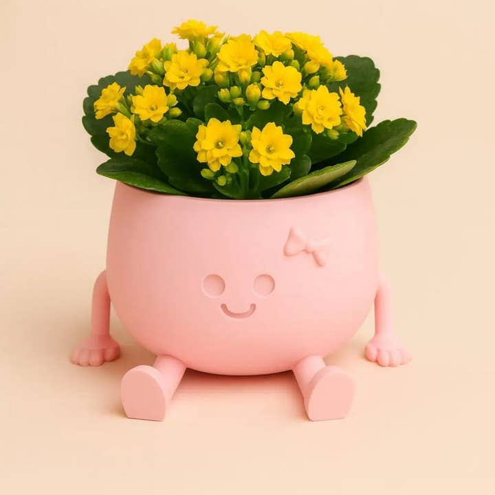 Glad Ansigt – pige med sløjfe for engroshandel hos Asjeblief