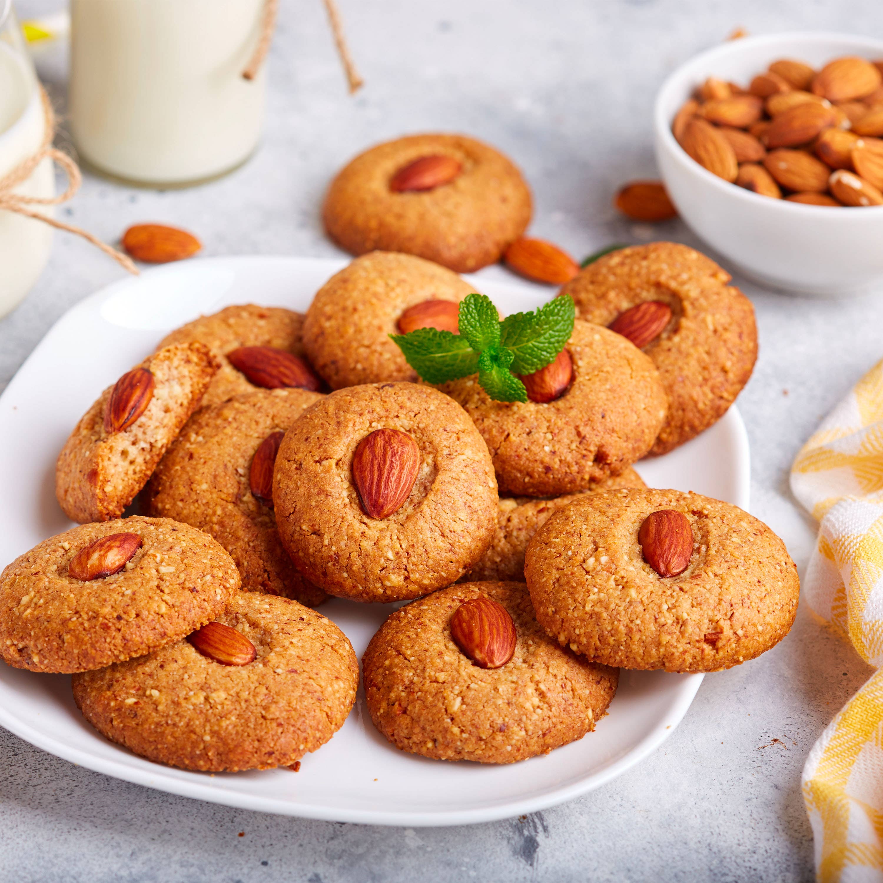 Elan - Wholesale Nuts - Elan Organic Raw Almonds, Nuts, Snacks, Gluten Free (7 oz)4