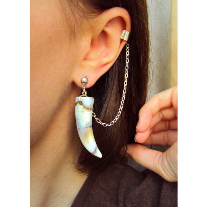 Tand øre manchet imiteret Fang Tribal løve tænder smykker Safari for engroshandel hos SomeBijoux4You