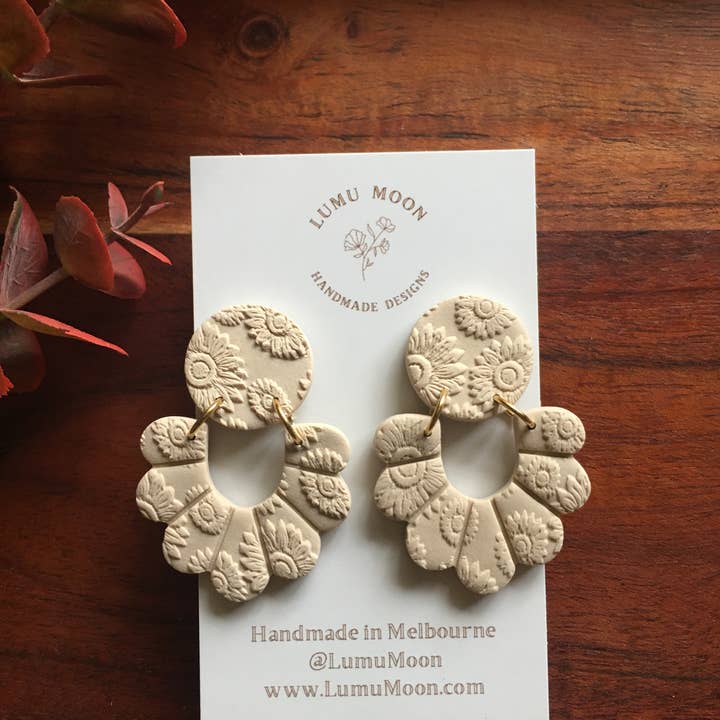 Lumu Moon Handmade Designs - Wholesale Stud/post earrings - Sunflower Basic Frill Floral Earrings1