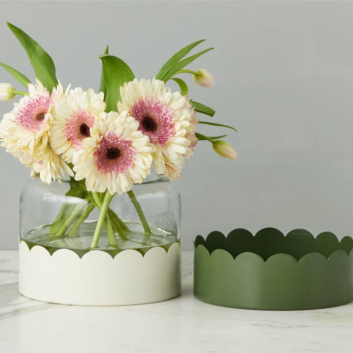 etúHOME - Wholesale Vase - 2-in-1 Scalloped Bloom Vase, White/Spruce Green5