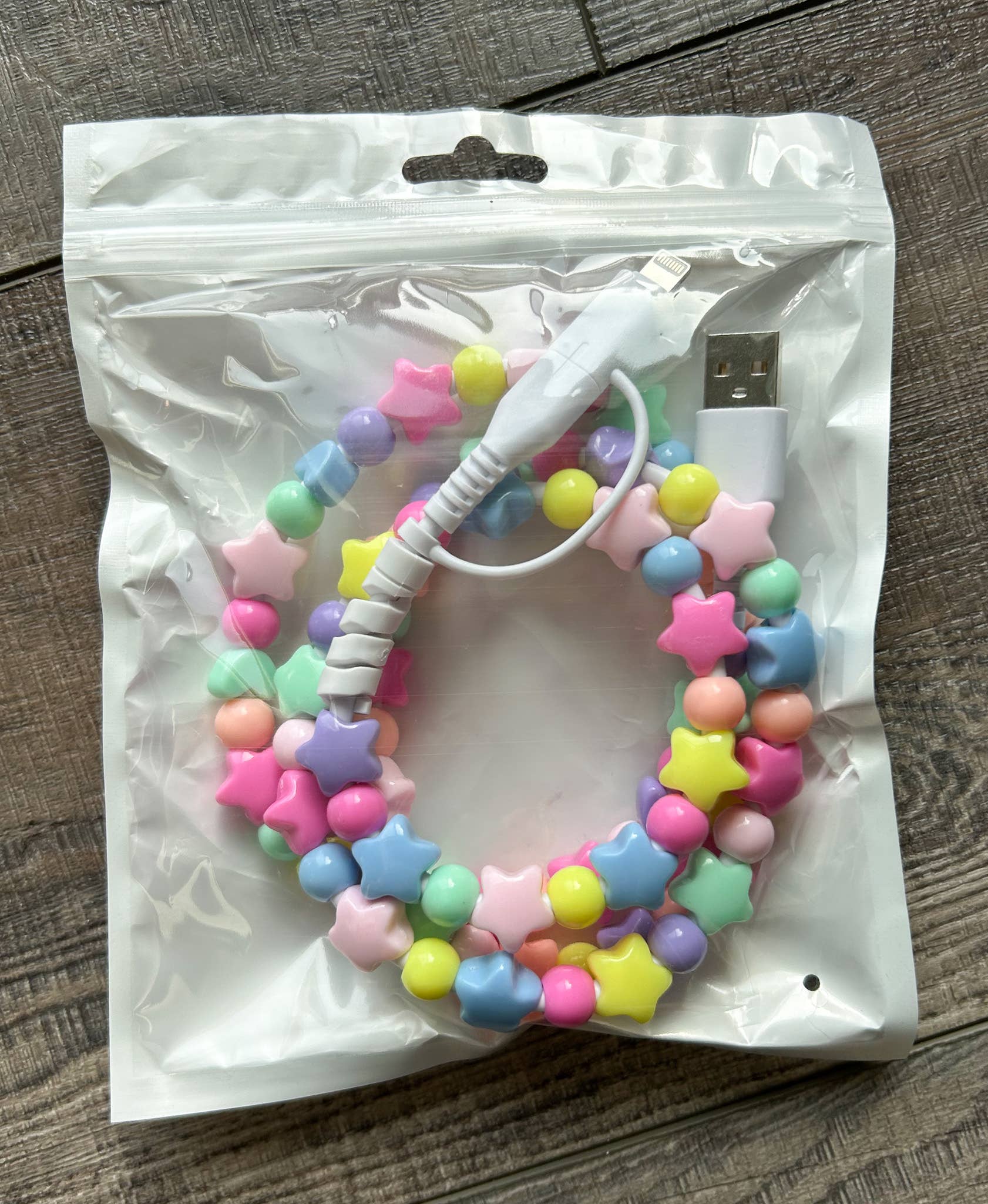 JILLIAN INK LLC - Wholesale Charging Cable - Stars Beaded Phone Charger with Lightning & USB-C Cable1