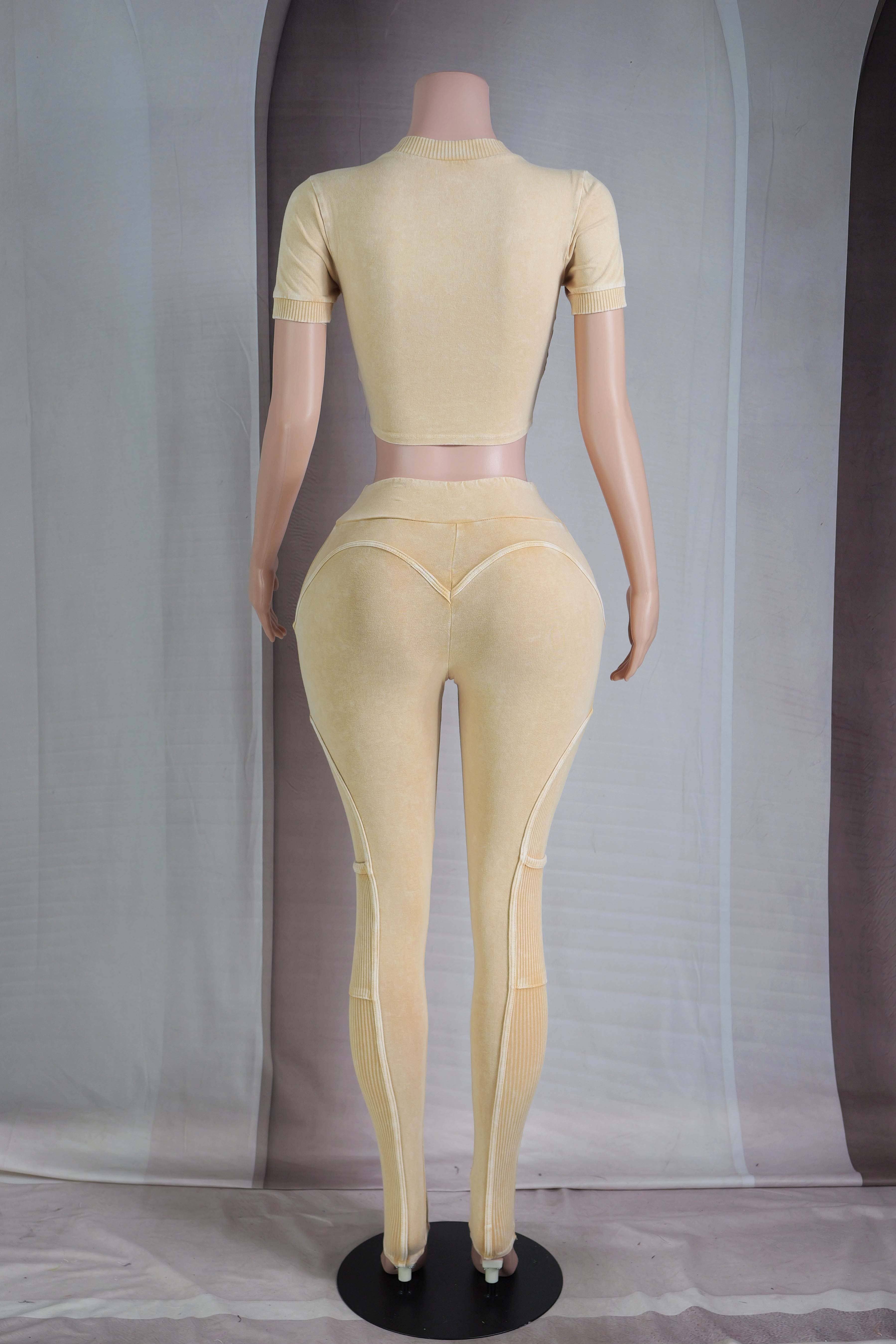 Dalia Studio - Vendita all'ingrosso Completo sportivo - Donna - SET LEGGINGS CON TASCA FUNZIONALE EFFETTO MINERALE2