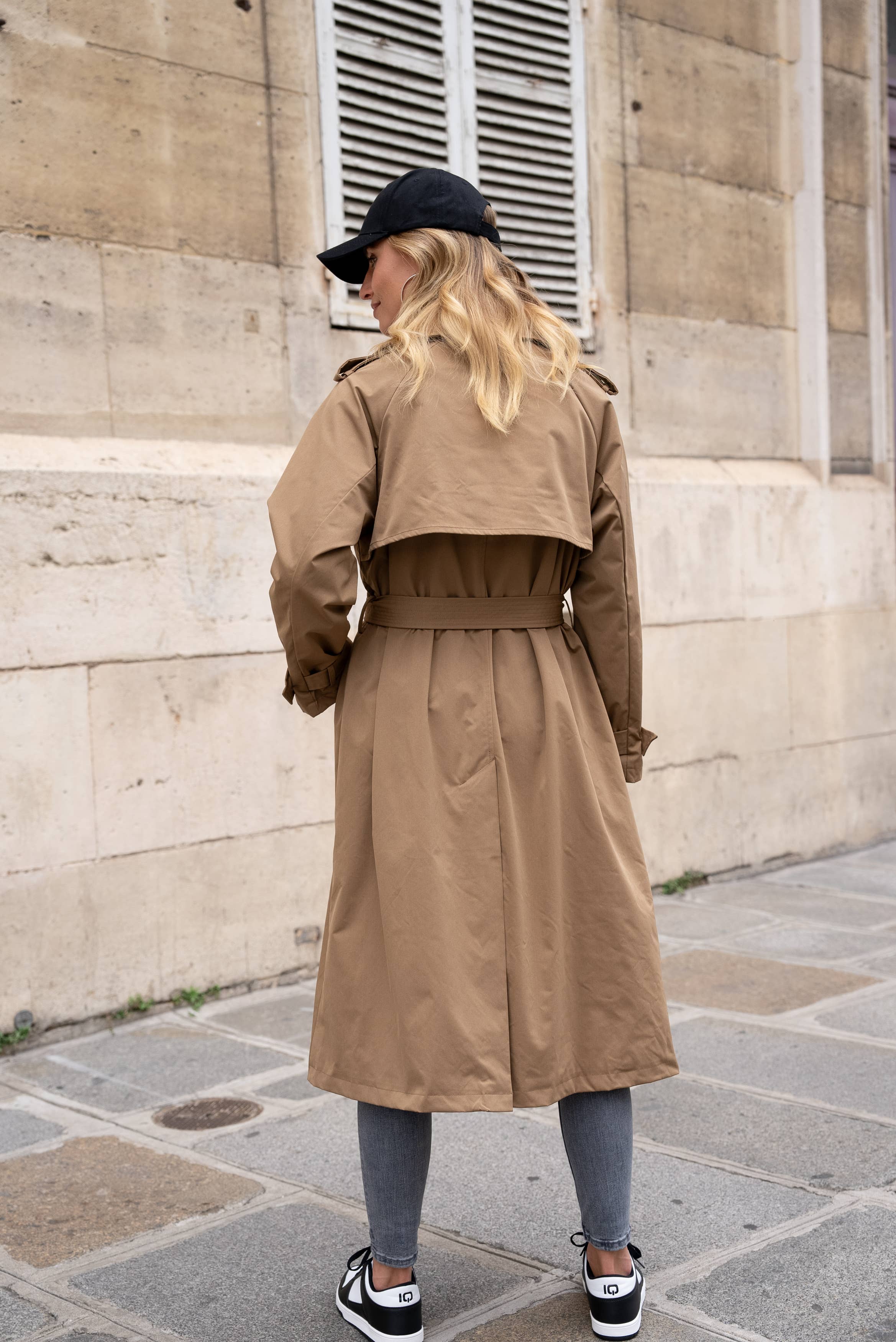 Attrait Paris - Wholesale Trench Coat - Women's - Long double-breasted trench coat4