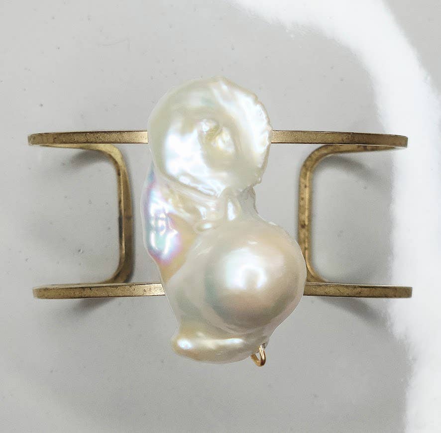 Sara Sela Jewelry - Wholesale Cuff Bracelet - Bold Natural Baroque Pearl Wrapped Brass Cuff Bracelet0