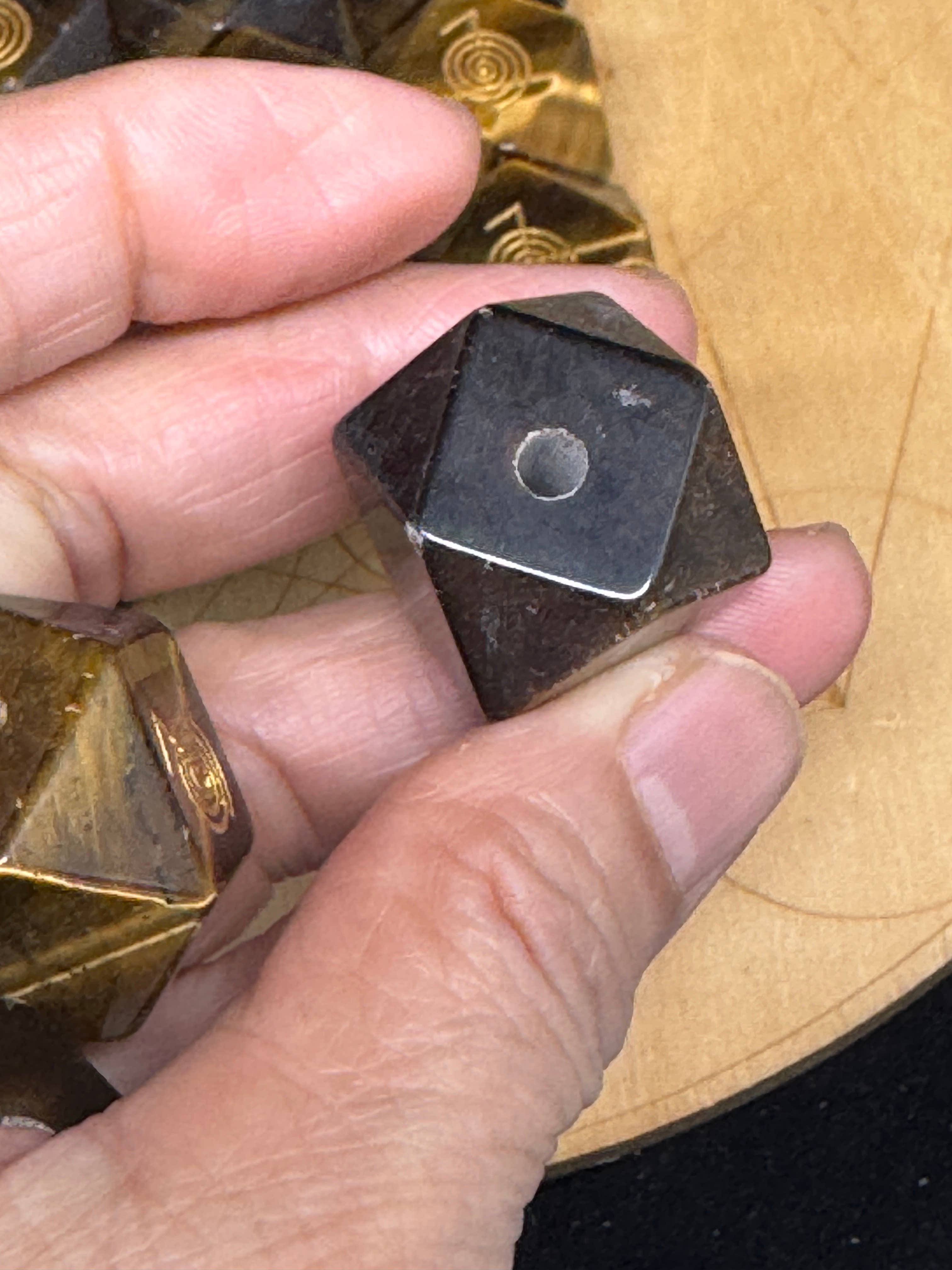 The 7 Directions – Engroshandel Spirituelle sten og krystaller – 3 stk Reiki Cho Ku Rei hellig geometri guru perler F4403