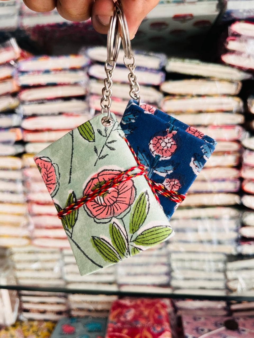 Desi design and chai – wholesale Journal och dagbok – Blocktryckta & handgjorda små journalnyckelringar | Återvunna0