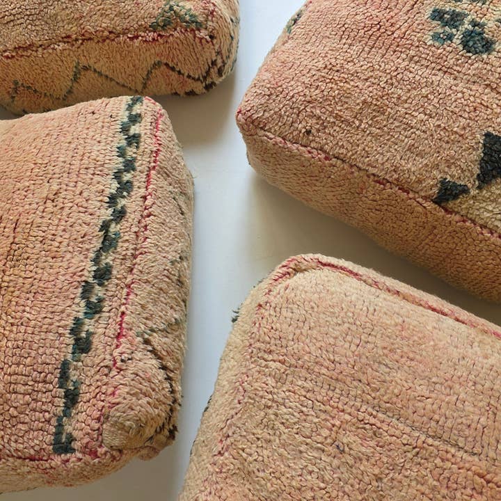 Minda - Wholesale Floor Pillow - Vintage Wool Floor Cushion | Pinks5
