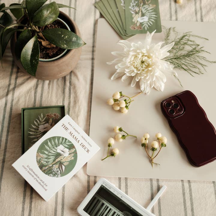 Embodied Mama – Engroshandel Tarotkort – The Mama Deck - 50 kort med bekræftelser og refleksioner til mødre3