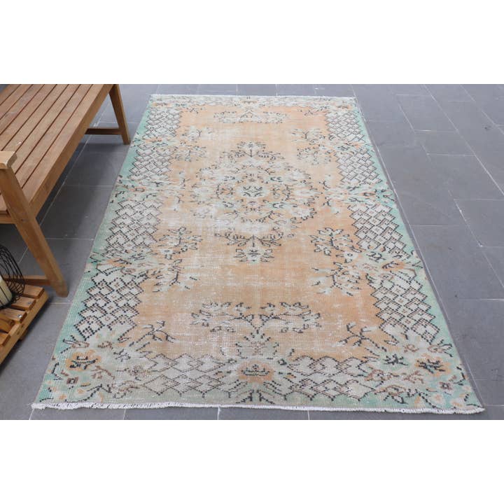 Alfombra Vintage 5x7,8 pies (152x239 cm), Alfombra Turca con Borde Naranja para venta al por mayor de The Loom Wholesale