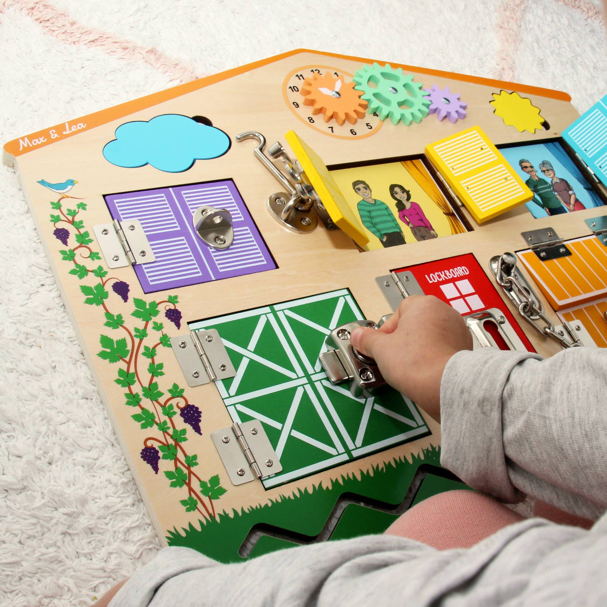 Max & Lea – wholesale Wood toy – Child – LOCKBOARD: A Superb Wooden BusyBoard5