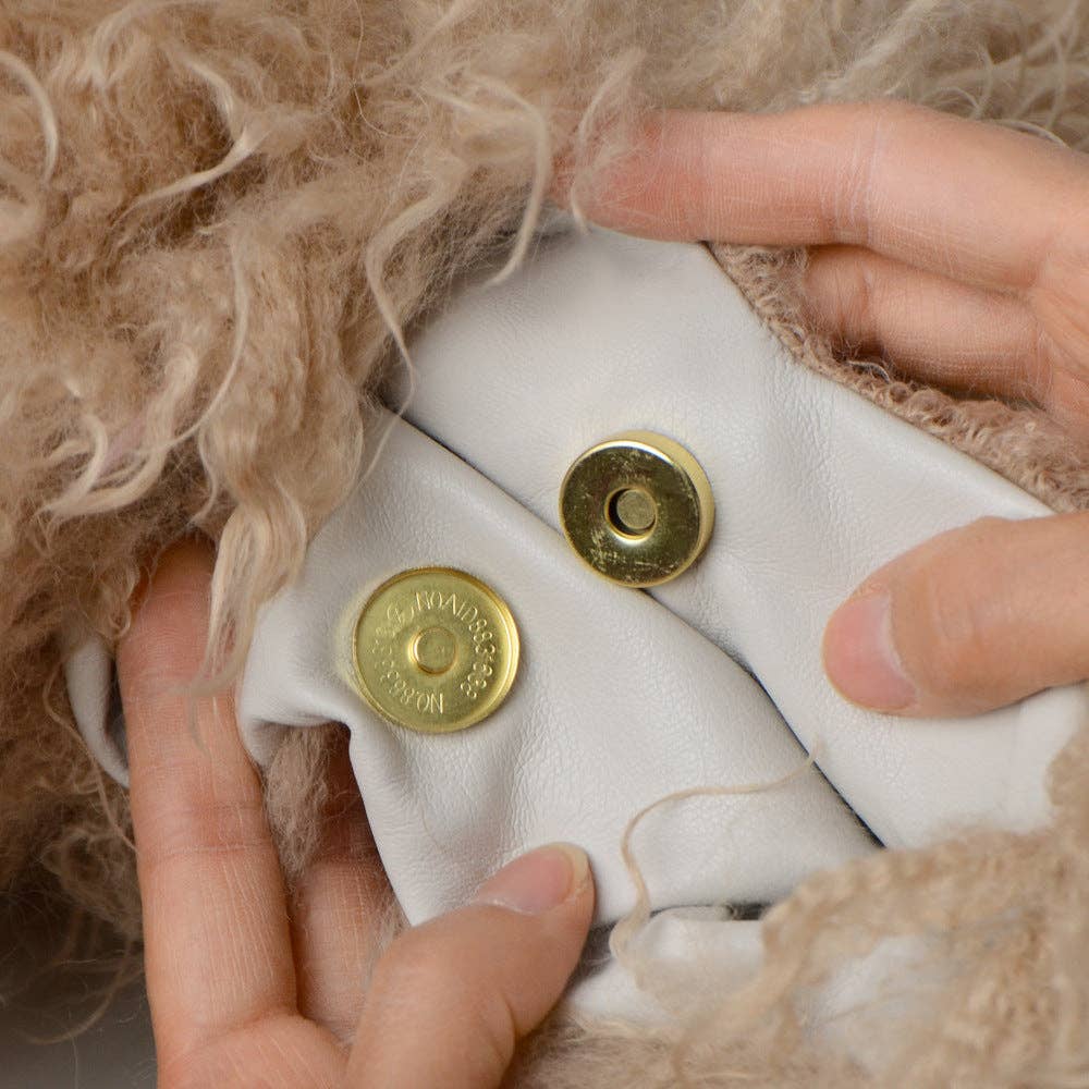 Sweetkama - Wholesale Crossbody Bag - Women's - Ladies Y2K Heart-Shaped Plush Bag SKAB409121