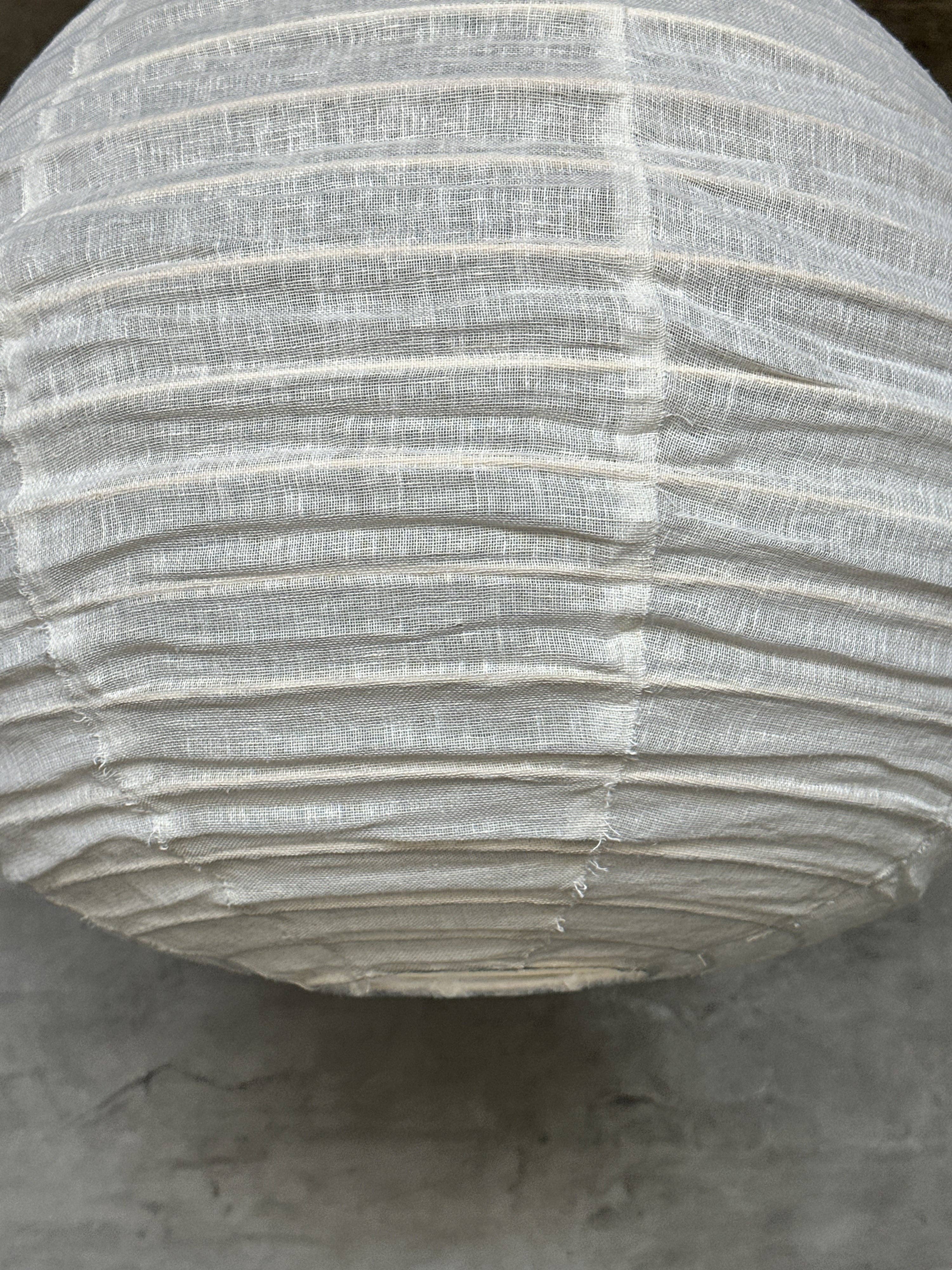 Office Objets - Wholesale Chandelier/Hanging Light - Large Japanese-style pendant light in natural rattan and linen, drop-shaped H55 D6020