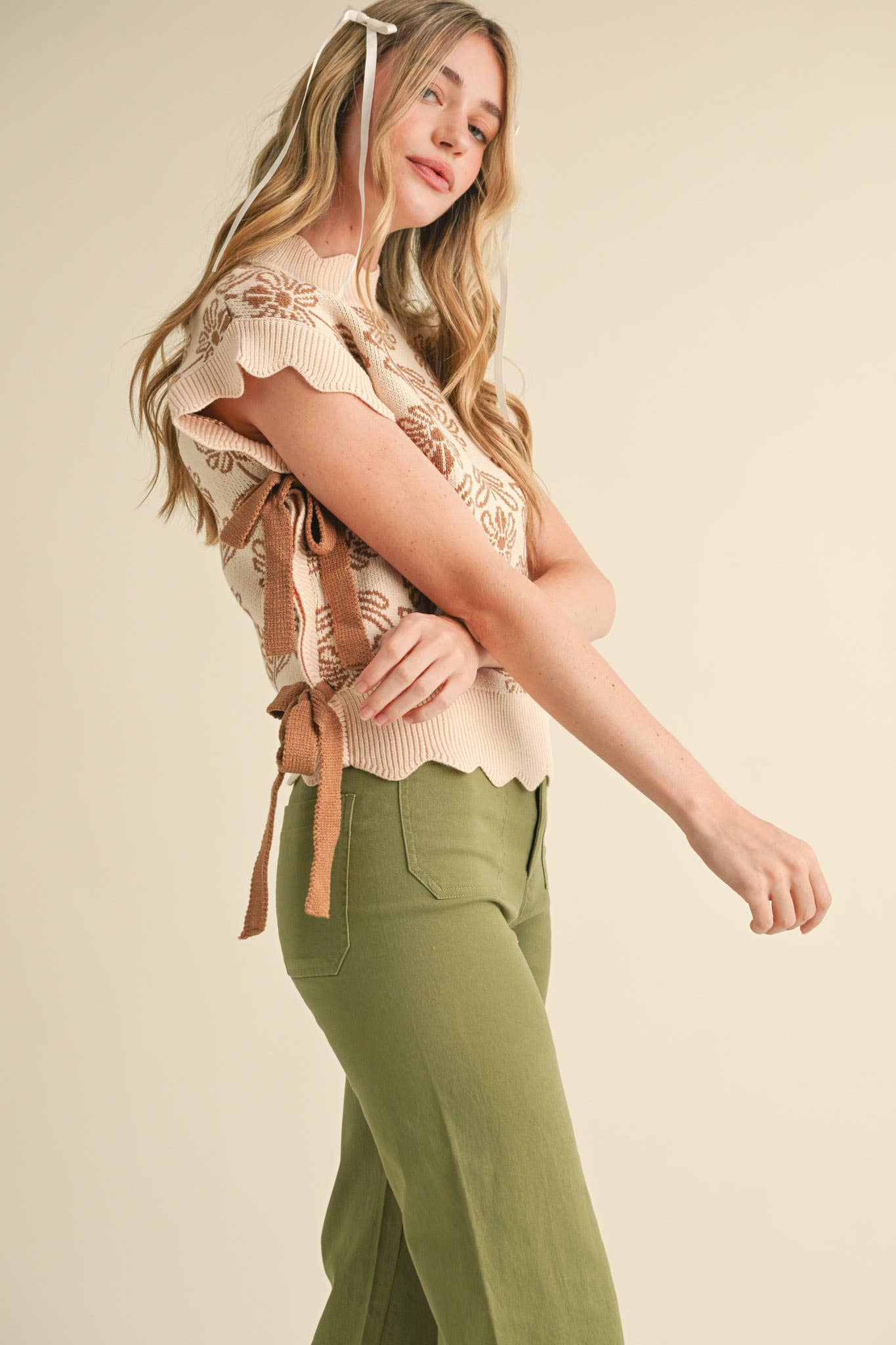 &MERCI – wholesale Tröjväst – Dam – MOCKNECK BLOMMIG TRÖJVÄST MSW107439