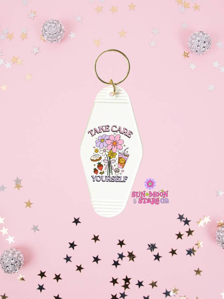 Porte-clés de motel Take Care of Yourself | Joli porte-clés en acrylique | Porte-clés pour santé mentale | Porte-clés de motel avec café glacé | Cadeaux pour elle | Porte-clés|Accessoires pour la vente par Sun Moon & Stars Co.