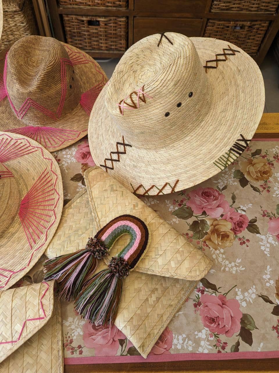 The Faria - Wholesale Straw Hat - Women's - Straw hat with embroidered decoration8