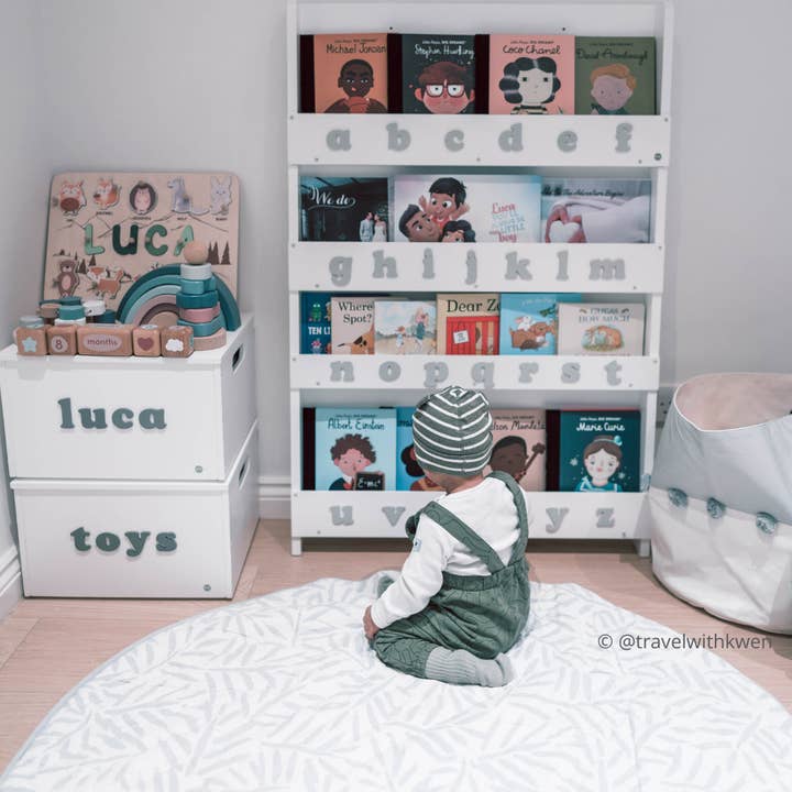 Tidy Books - Vendita all'ingrosso Librerie - Libreria per bambini Tidy Books con alfabeto - Colori naturali e morbidi6