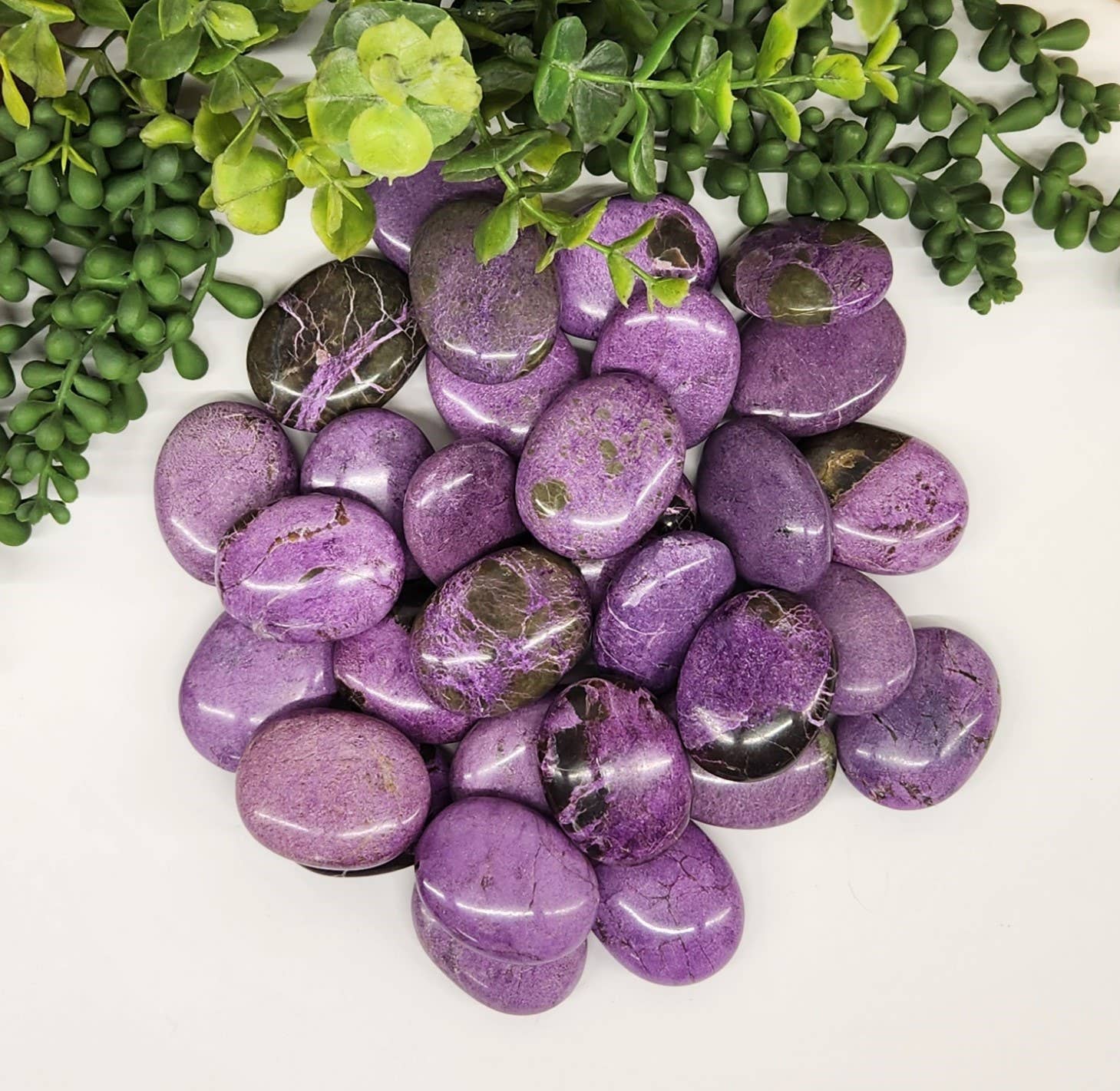 Meraki Gemstones - Vendita all'ingrosso Pietra/cristallo spirituale - Pietre preziose di palma in stichtite (45x35x15mm)3