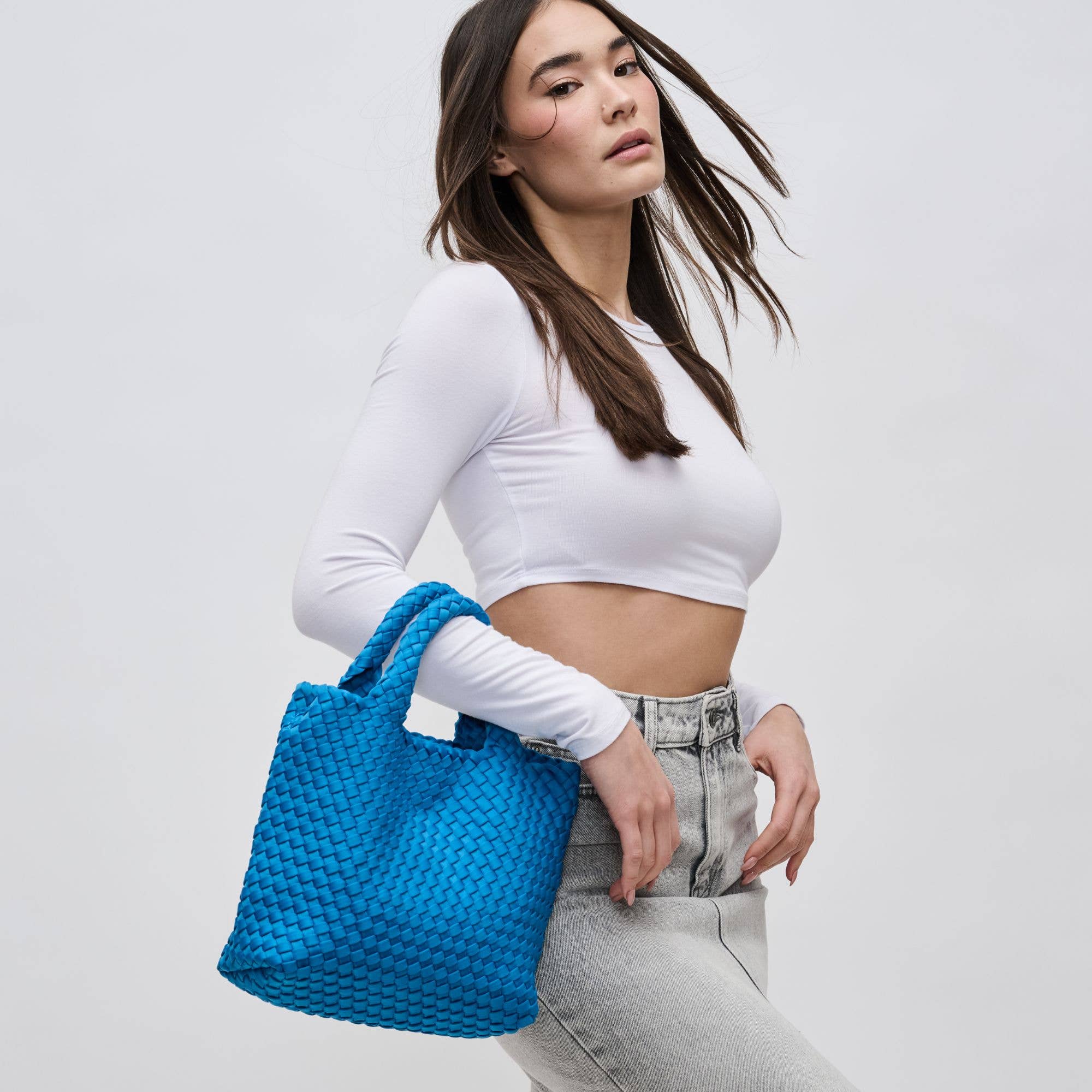 Sol and Selene - Vendita all'ingrosso Borsa a tracolla - Donna - Sky's The Limit Piccola Borsa a Tracolla in Neoprene Intrecciato58
