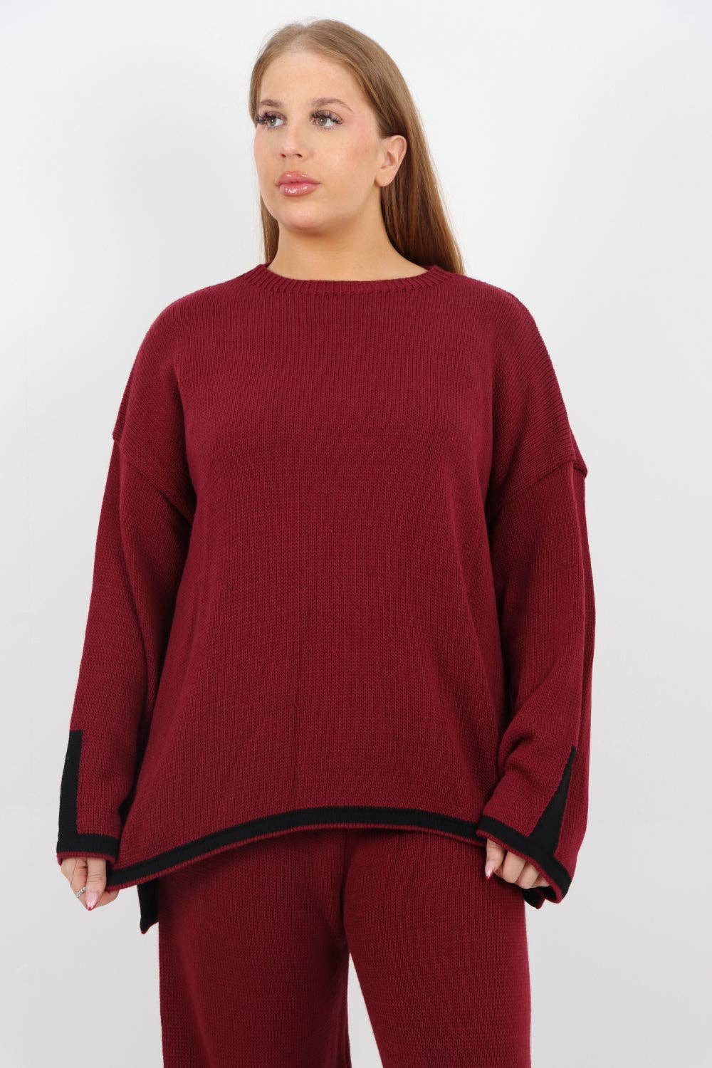 Miss Bold – wholesale Mjukisset – Dam – Italienskt oversize stickat set med kontrasterande kanter22