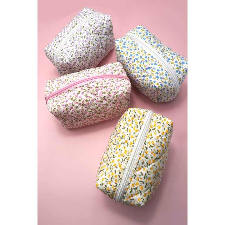 JOSSLYN by wall to wall - Wholesale Makeup/Cosmetic Bag - DITSY QUILTED COTTON FLORAL COSMETIC POUCH BAG | 40P557