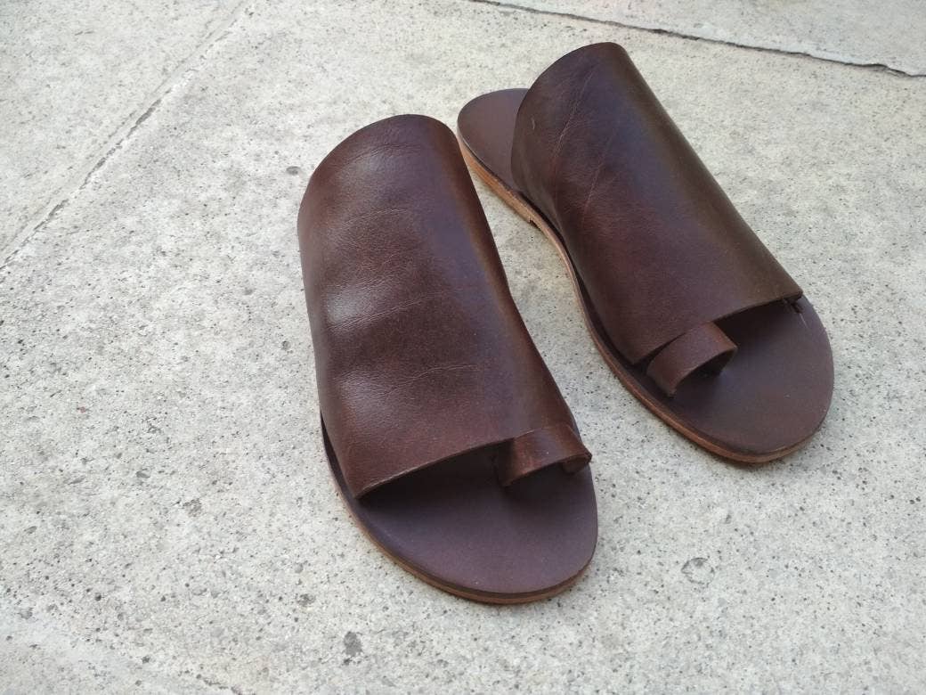 MAVROSANDALS - Venta al por mayor Sandalias - Hombre - VENTA, Sandalias de cuero negro, Sandalias hechas a mano, Sandalias planas3