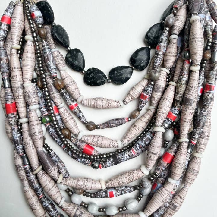 Colar de contas em camadas grossas preto e cinza, Papagaio multicolorido por atacado de The Paper Beadery