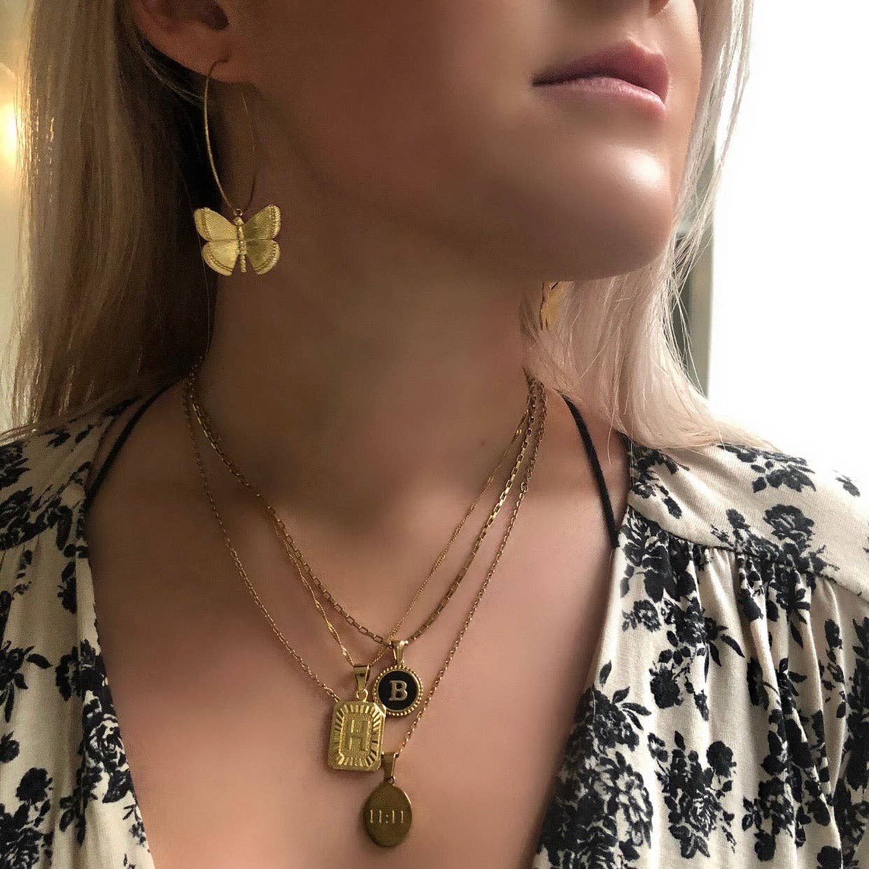 Kismet Showroom - Venta al por mayor Collares con colgantes/abalorios - Collar Inicial Miel44