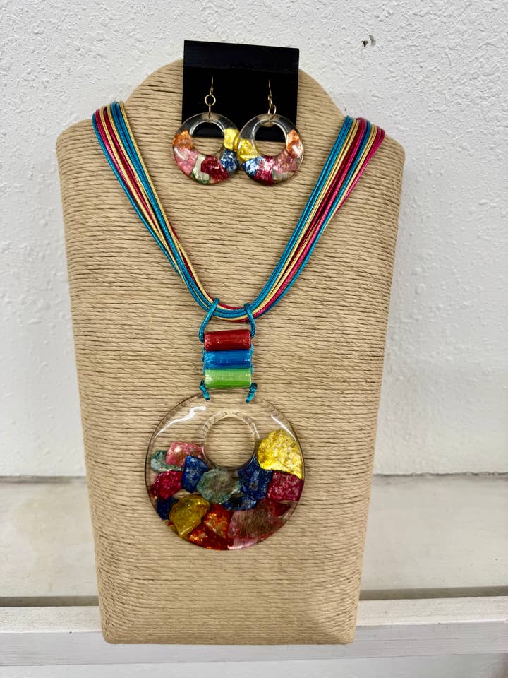 12 STRANDS MULTI COLOR WAX CORD WITH RESIN ROUND DONUT PENDA for wholesale by International Duru's