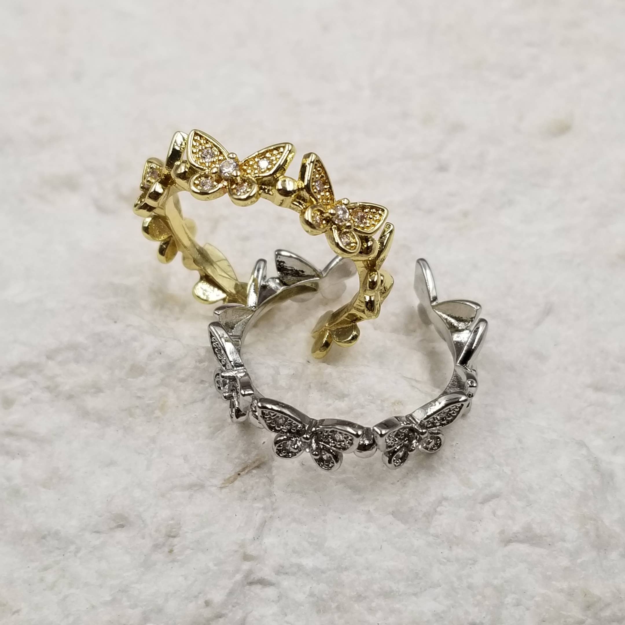 Treasure Wholesale - Vente Bague avec plusieurs pierres - Bague papillon