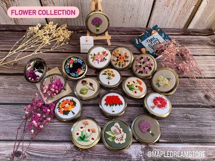 Maple Dream Store – Großhandel Taschenspiegel – Handbestickter Vintage-Taschenspiegel mit Blumenmuster — Hochzeit8