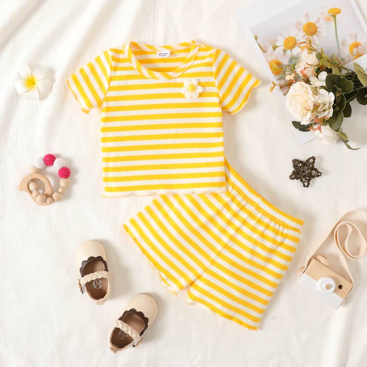 PatPat - Wholesale Top & Short Set - Baby - Baby Girl 3D Flower Design Tee and Shorts Set
