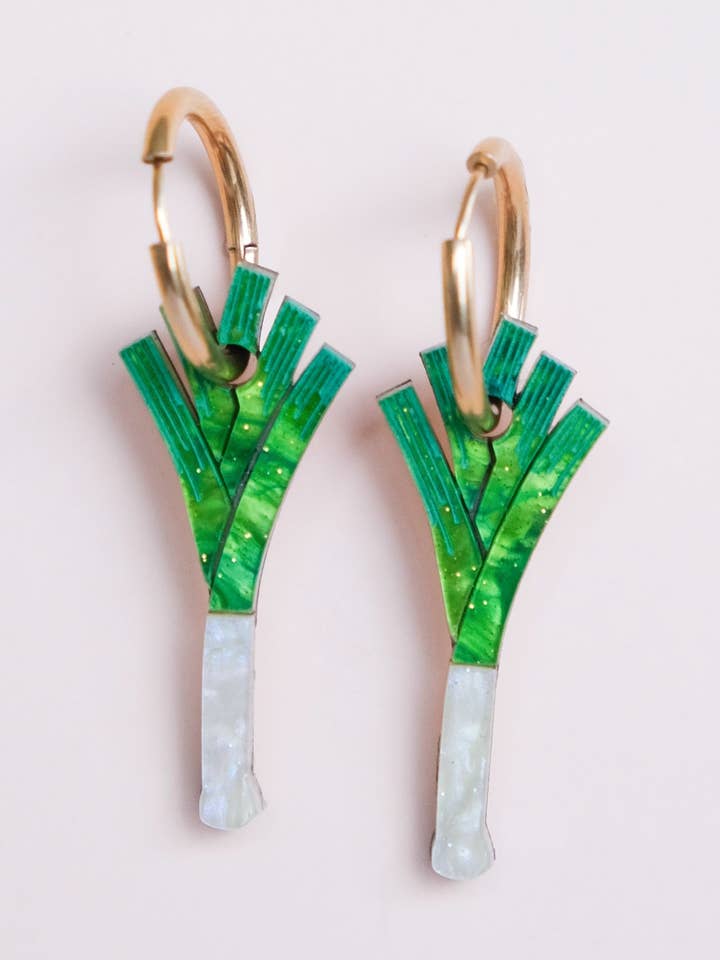 Boucles d'oreilles cerceau poireau pour la vente par Cuteryko