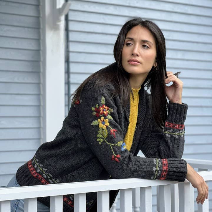 Lost Horizons Knitwear – Ships from USA - Wholesale Knit Sweater - Women's - Hartley Knit Sweater with Floral Antler Design1