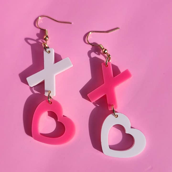 XOXO on Pink and White for wholesale by Mini Kitty Designs