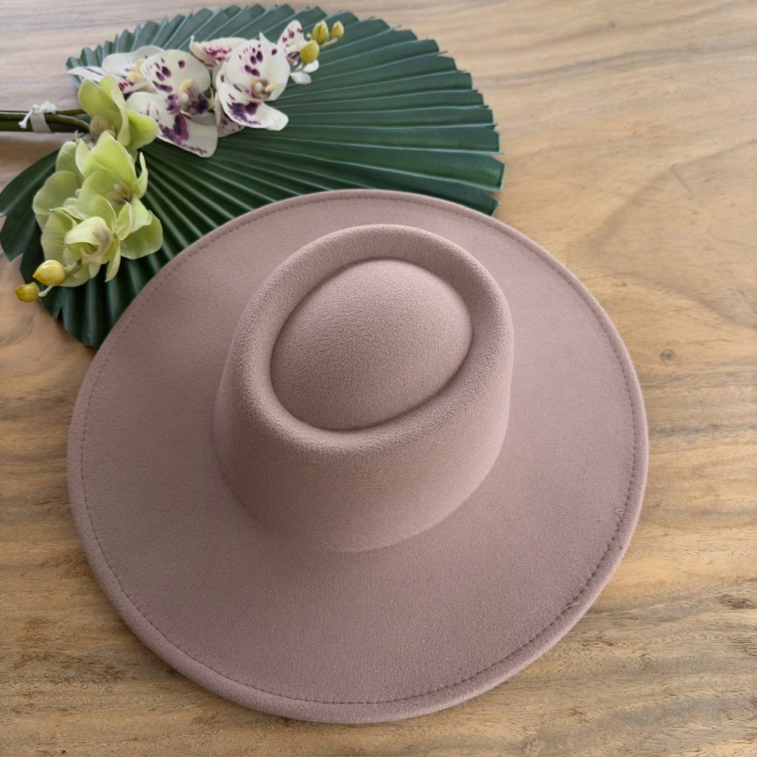 One and Only Accessories - Wholesale Boater Hat - Women's - VEGAN FELT BOATER PREMIUM HAT1