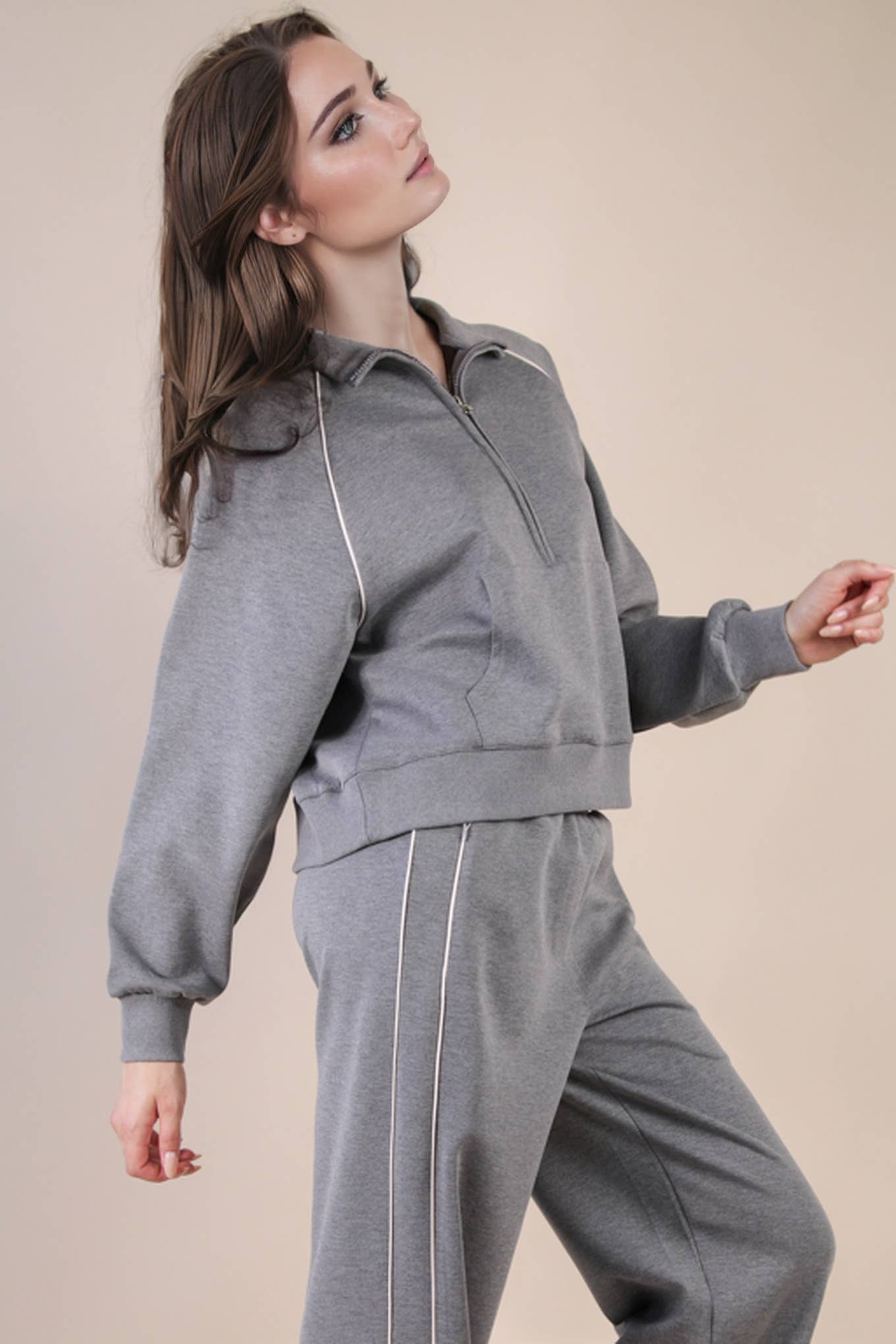 VERY J – Engroshandel Sweatshirt - Dame – NT12304-Halv lynlås med rørdetaljer strikket afslappet top2