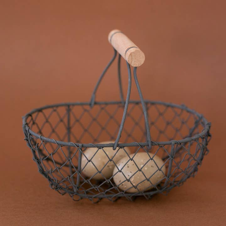 Indy Supply Co - Vendita all'ingrosso Cestini - Piccolo cestello in filo metallico poco profondo con manico fisso in bronzo5