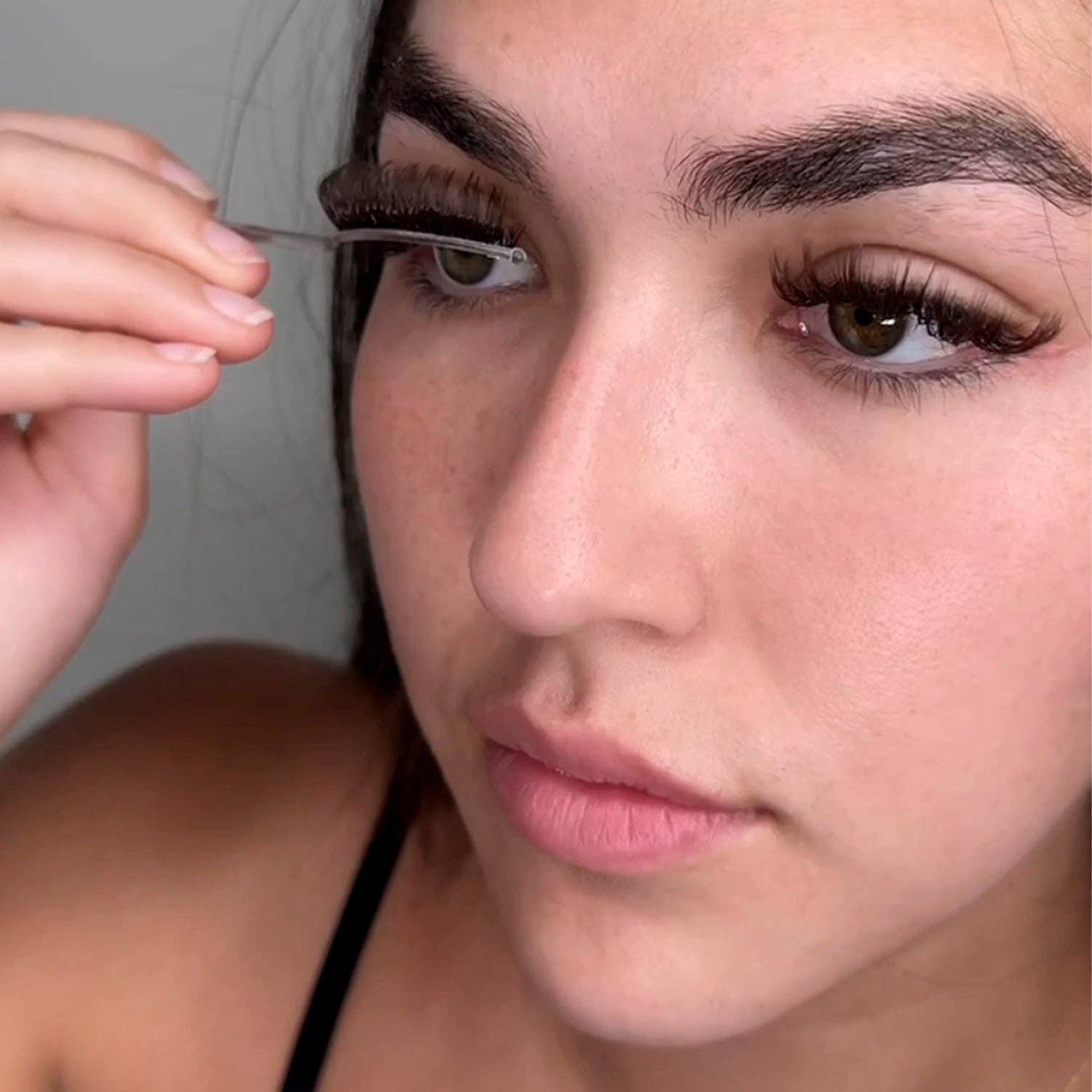 Stacy Lash - Wholesale Makeup Storage Box - Lash Style Display Set. Lash Extension Holder For Easy Application2