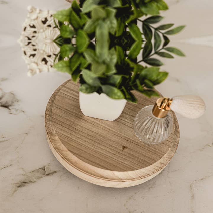 Bandeja de madera elevada, bandejas decorativas redondas para expositores para venta al por mayor de Gia Roma