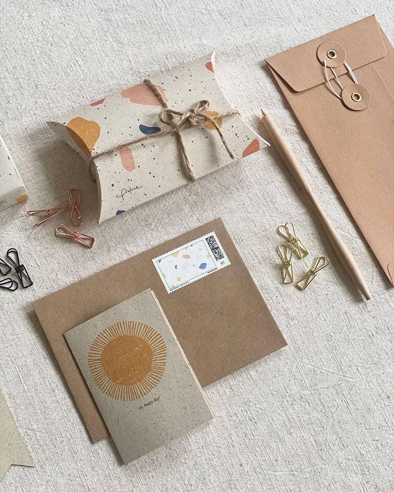 Pikfine eGbR - Wholesale Gift Box - Colourful Terrazzo Pillowbox2