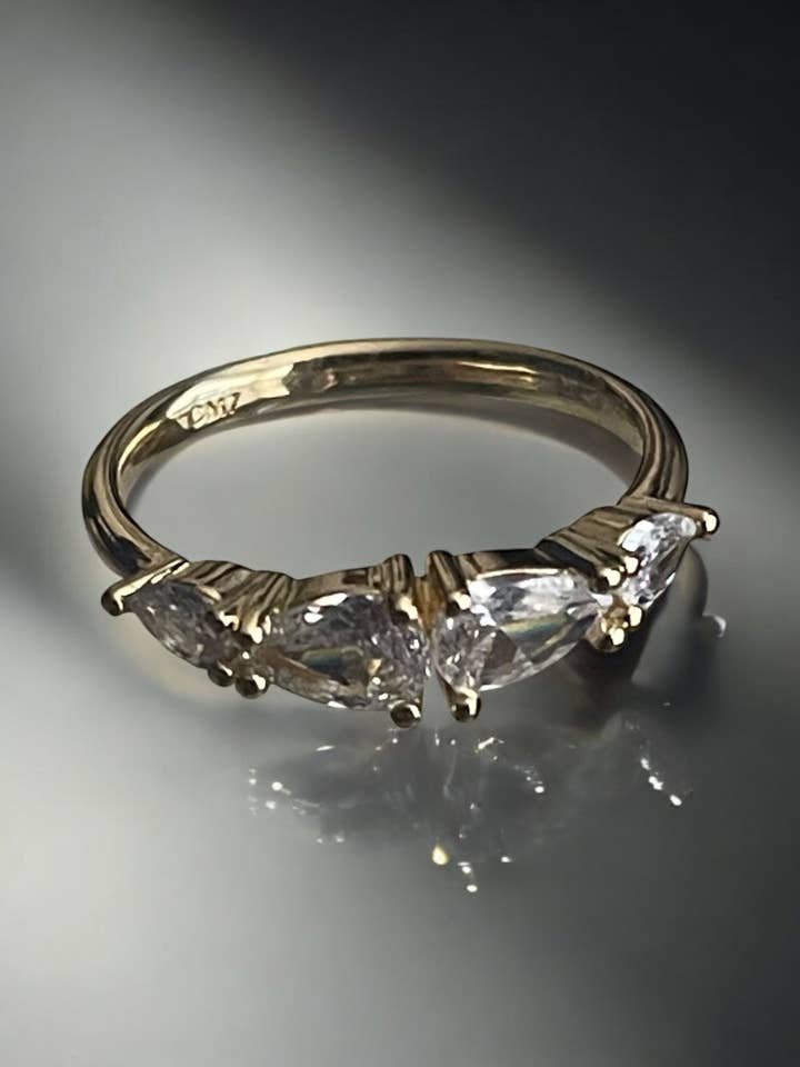 Anel Empilhável CZ Banhado a Ouro 14k por atacado de Divina Jewelry & Accessories LLC