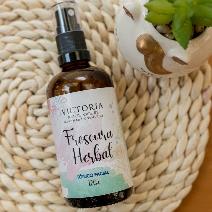 Facial Toner for wholesale by Victoria Nature Care ES