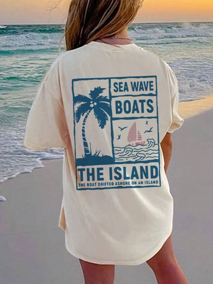 Rosa Clothing - Wholesale T-Shirt - Women's - Summer Palm Tree & Boats Graphic T-Shirt1