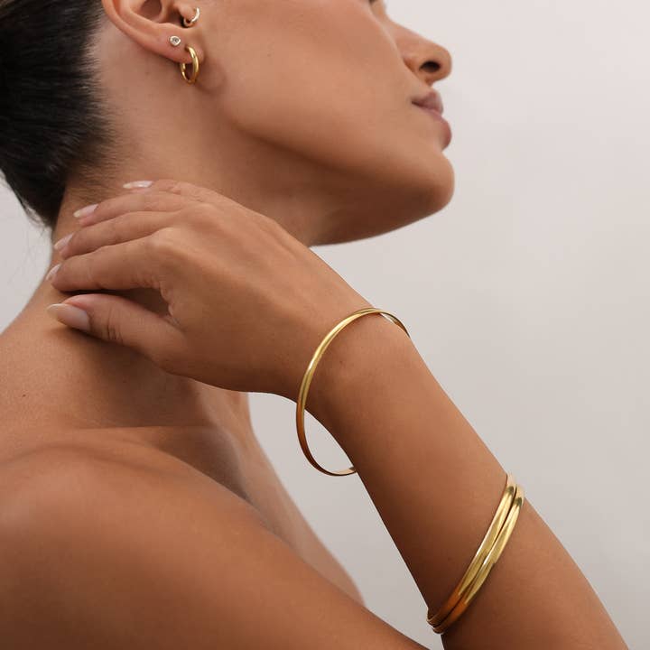 Le Cle - Wholesale Jewelry Set - Gold Bangles Set, 18K Gold Plated Stainless Steel Bracelets