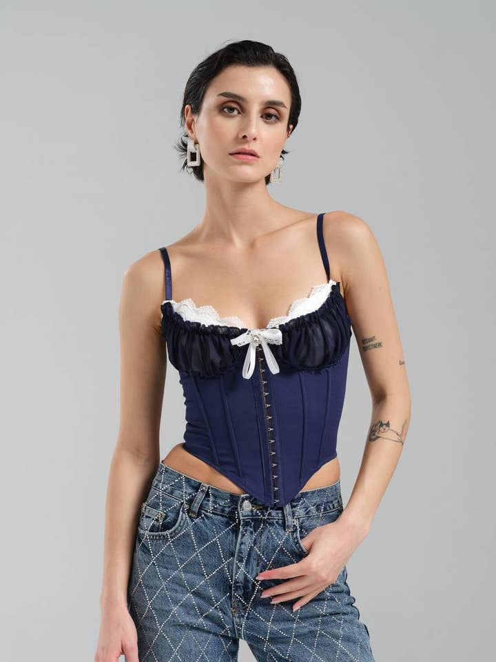 Cottagecore Blauw Melkmeisje Korsettop - Witte Kant met Ruches voor wholesale door DesignofBoho