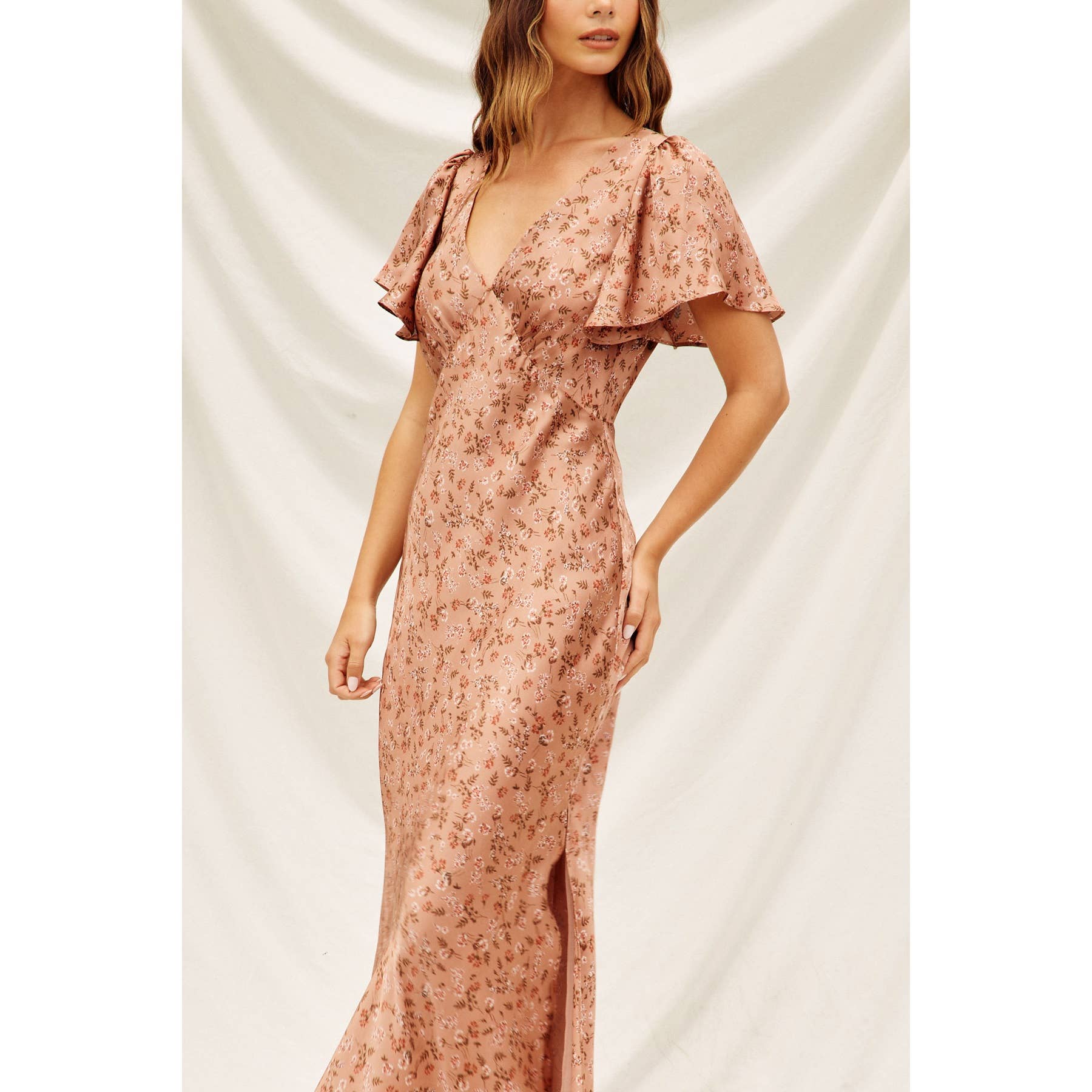 PAARSE Ga Haal Ze Flutter Mouw Maxi Jurk (1) voor groothandel op Faire4