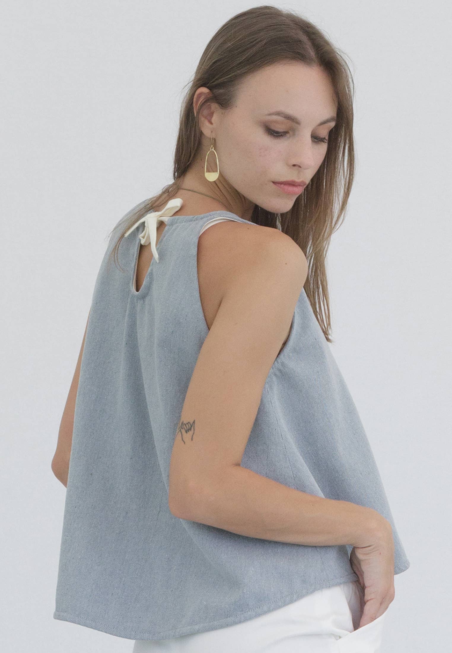 Miu Sutin - Vendita all'ingrosso Canotta - Donna - Top smanicato, modello Mar, azzurro2