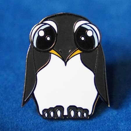 Niedliche Pinguin-Emaille-Anstecknadel — Percy der Pinguin für den Großhandel von Paw-pins