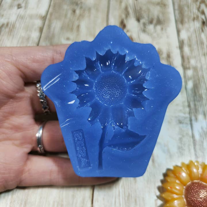 Serena Creazione di Serena Stampone - Wholesale DIY Craft Kit - Sunflower mold 6cm in silicone for resin, plaster, jesmonite5